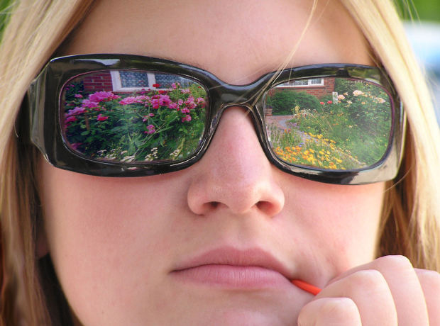 Read Social Story beautiful-girl-goggles-woman